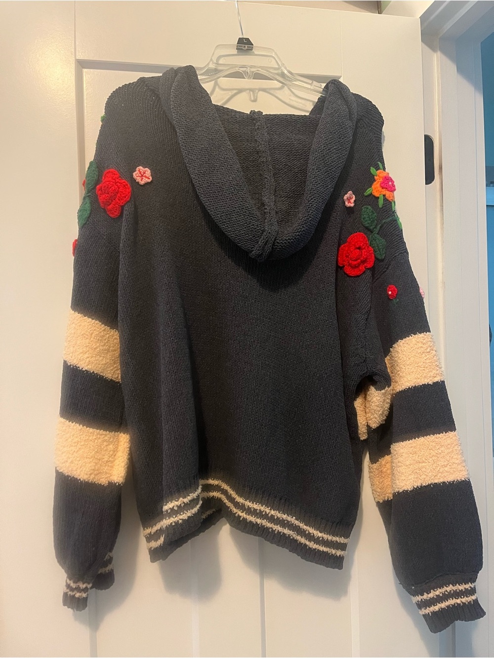 Pol Navy Floral knit hoodie sweater - Picture 3 of 3